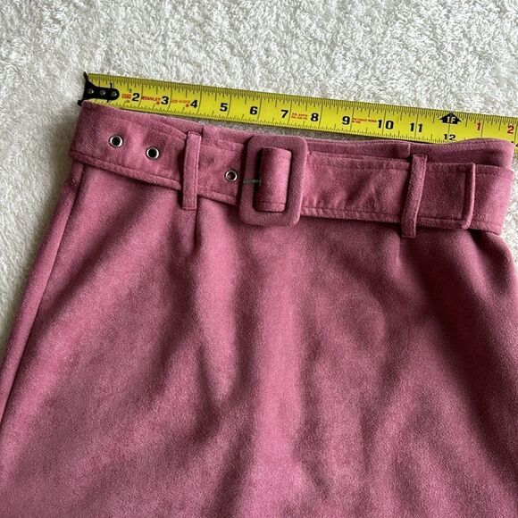 FOREVER 21 Velvet Blush Pink Mini Skirt with Belt SZ: SMALL - Picture 5 of 7